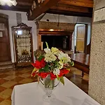 Al Hotel