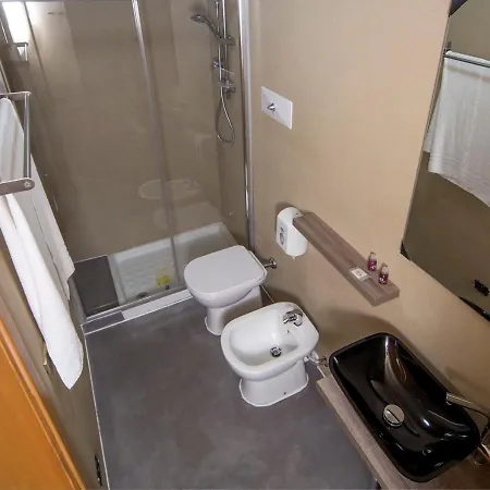 罗坎达中央宾馆 酒店 3*